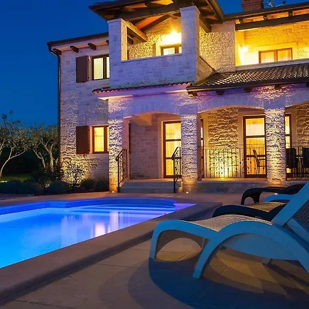 Holiday home Vabriga