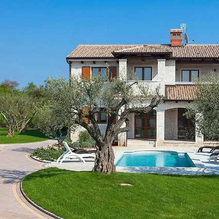 Holiday home Vabriga *