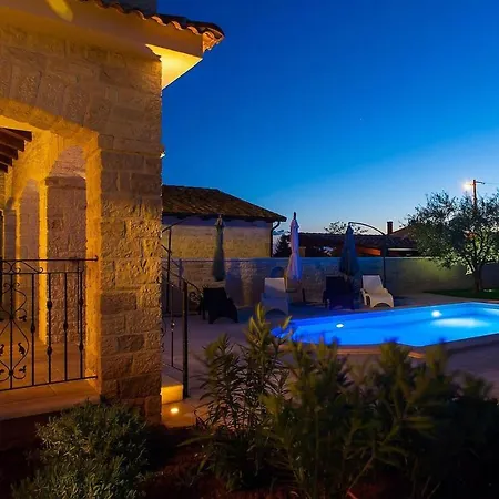 Vabriga Holiday home